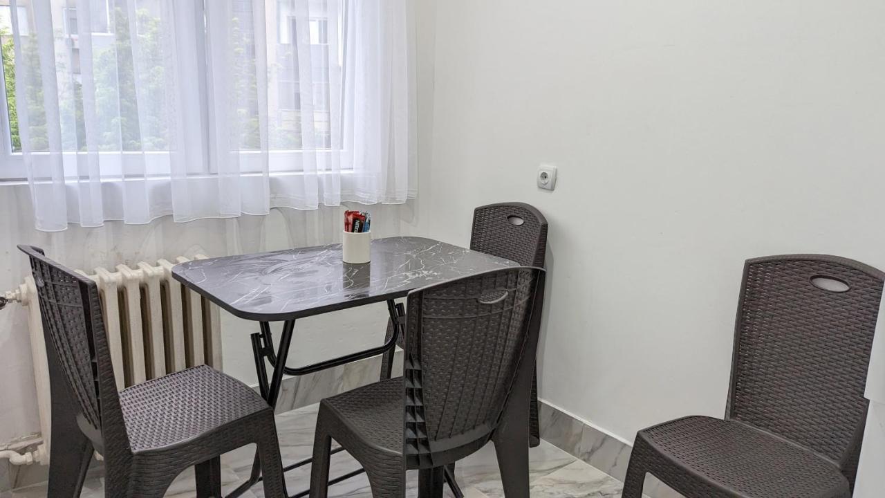 Main Square Apartment - Skopje Luaran gambar